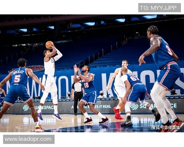 卢塞恩与草队的精彩对决分析及比赛前瞻展望