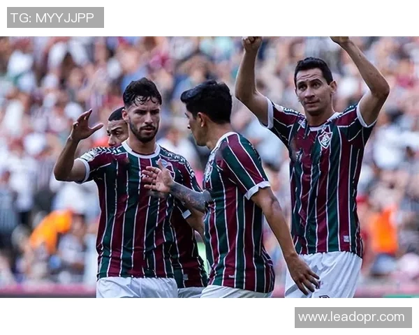 多特蒙德迎战浦和红宝石展现足球魅力的巅峰对决 多特蒙德迎战浦和红宝石展现足球魅力的巅峰对决